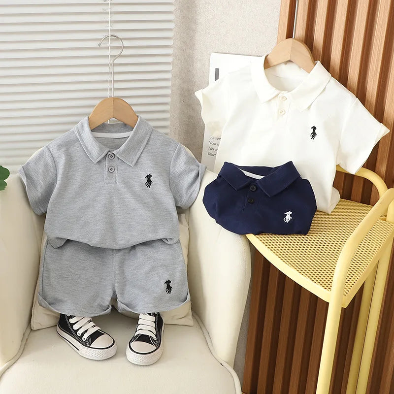 Unicolor Classic Outfit