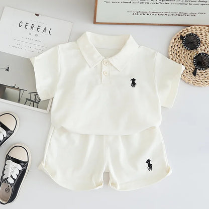 Unicolor Classic Outfit