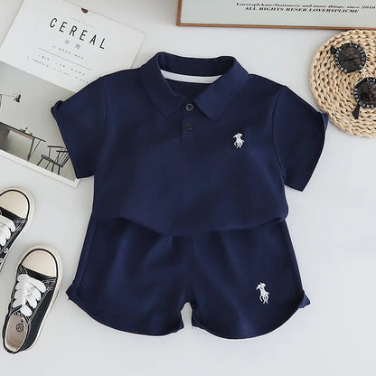 Unicolor Classic Outfit
